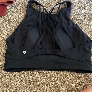 Lululemon sports bra